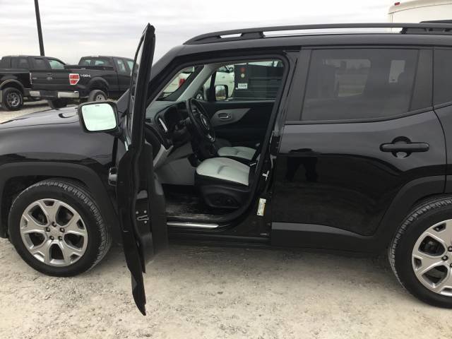 Used 2020 Jeep Renegade Limited w/ Safety and Security Group image 13