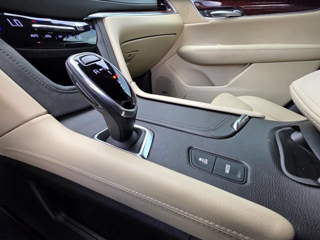 Used 2017 Cadillac XT5 Premium Luxury FWD image 23