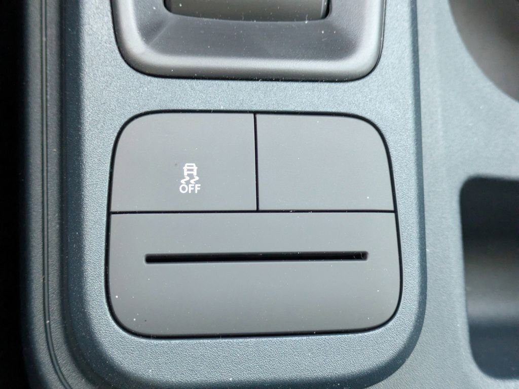 New 2026 Ford Maverick XL image 23