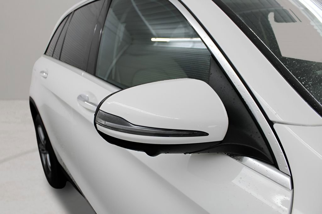 Used 2022 Mercedes-Benz GLC 300 image 17