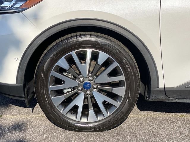 Certified 2020 Ford Escape Titanium FWD image 14