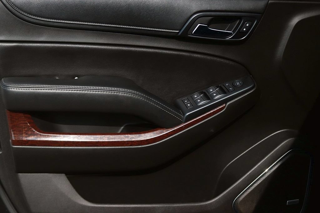 Used 2018 GMC Yukon SLE AWD/4WD image 10