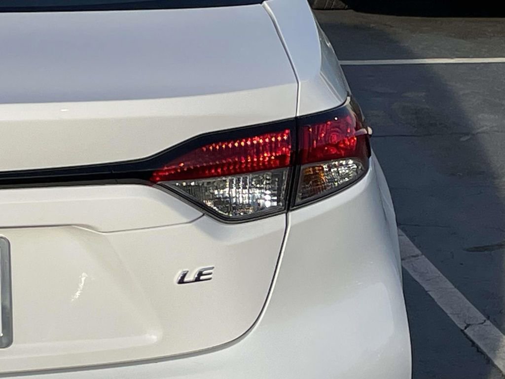 Used 2024 Toyota Corolla LE image 17
