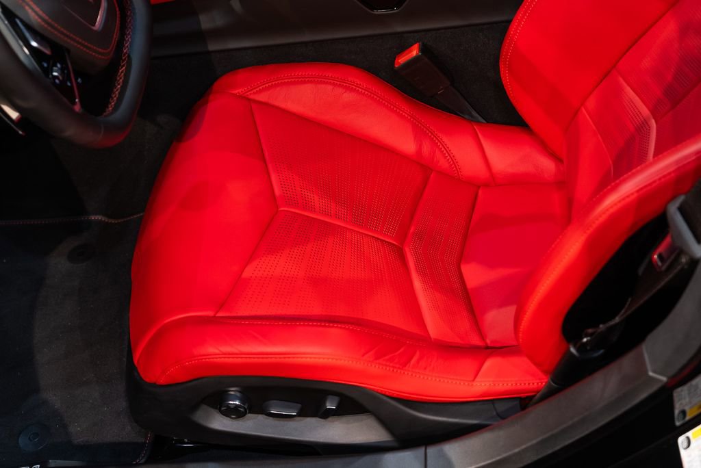 Used 2020 Chevrolet Corvette Stingray Premium Cpe w/ 3LT Preferred Equipment Group image 19