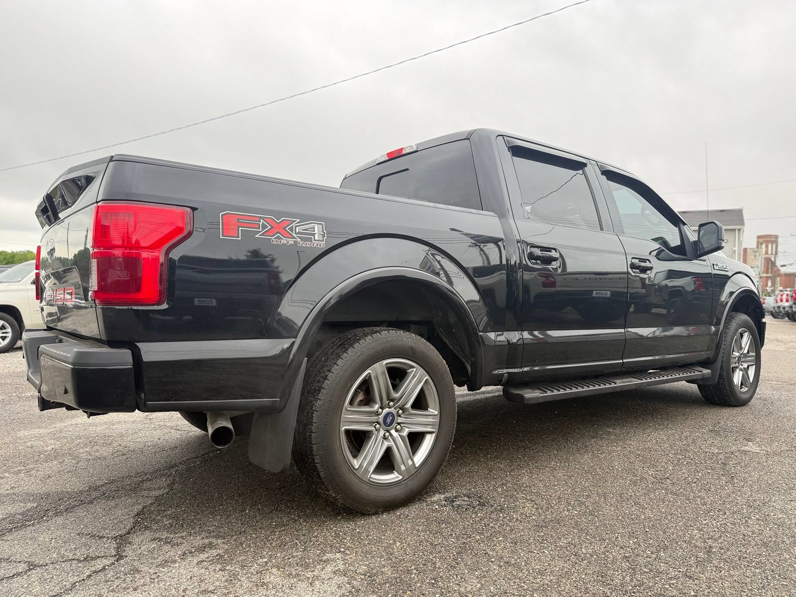 Used 2018 Ford F150 XLT w/ Equipment Group 302A Luxury AWD/4WD image 6