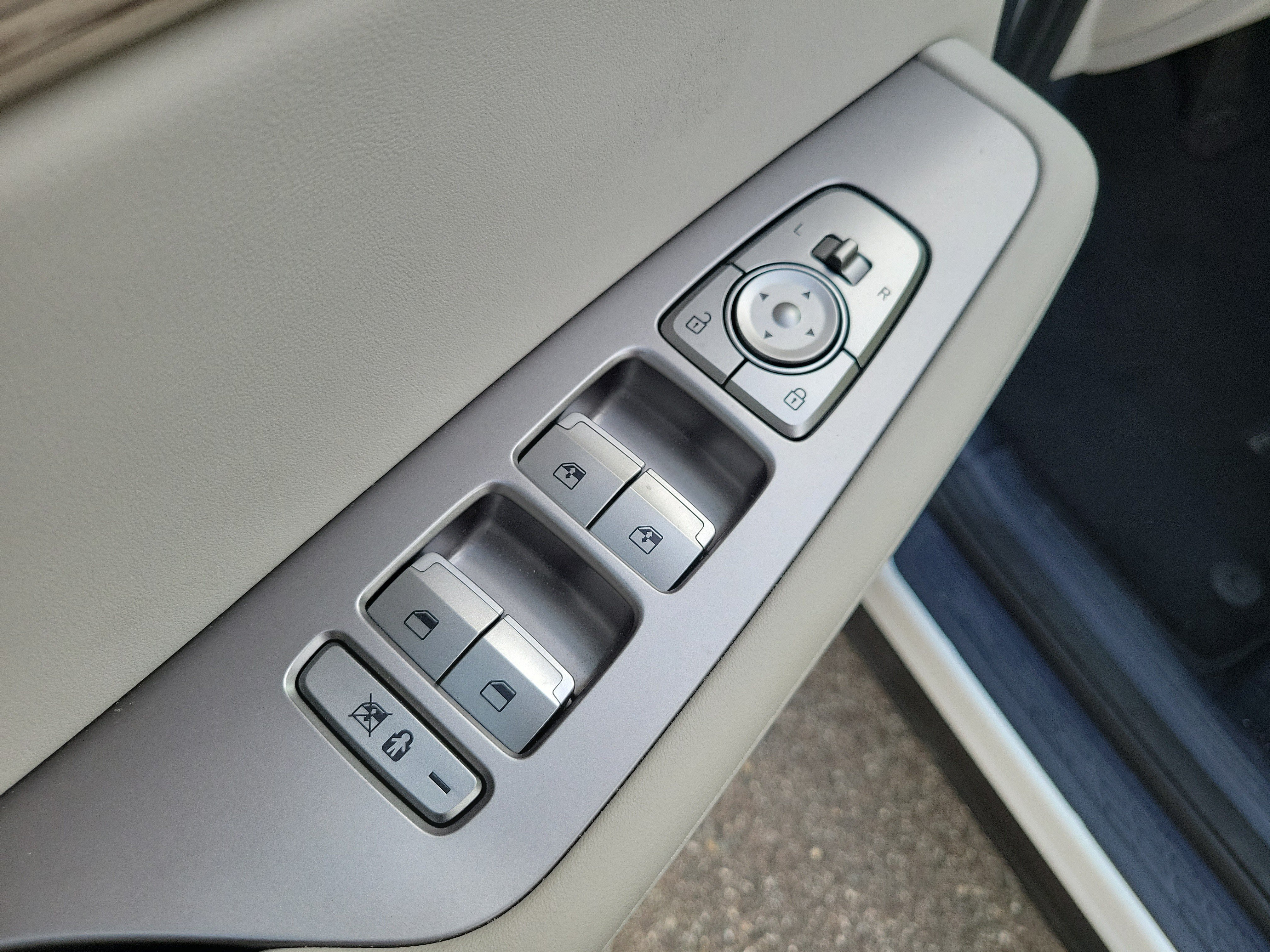 Used 2021 Hyundai Palisade SEL w/ Premium Package FWD image 22