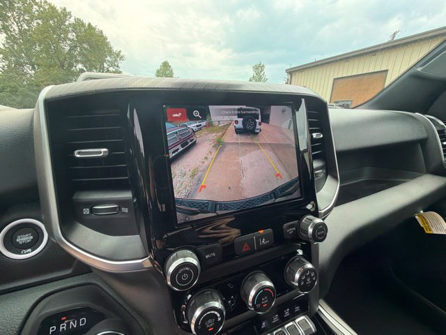 Used 2026 RAM 1500 Express AWD/4WD image 23