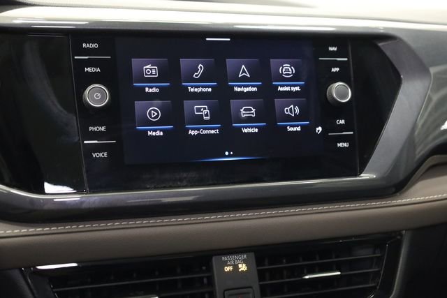 Used 2023 Volkswagen Taos SEL image 19