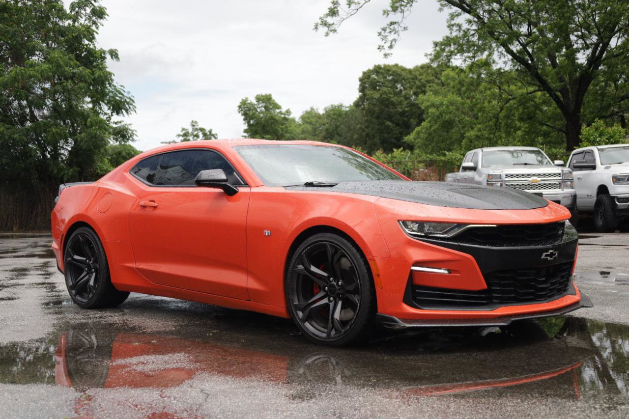 Used 2019 Chevrolet Camaro SS RWD image 7