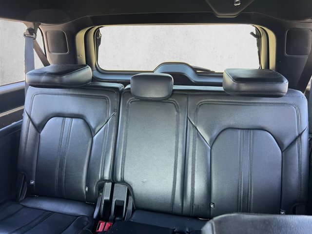 Used 2019 Ford Expedition Max Limited RWD image 22