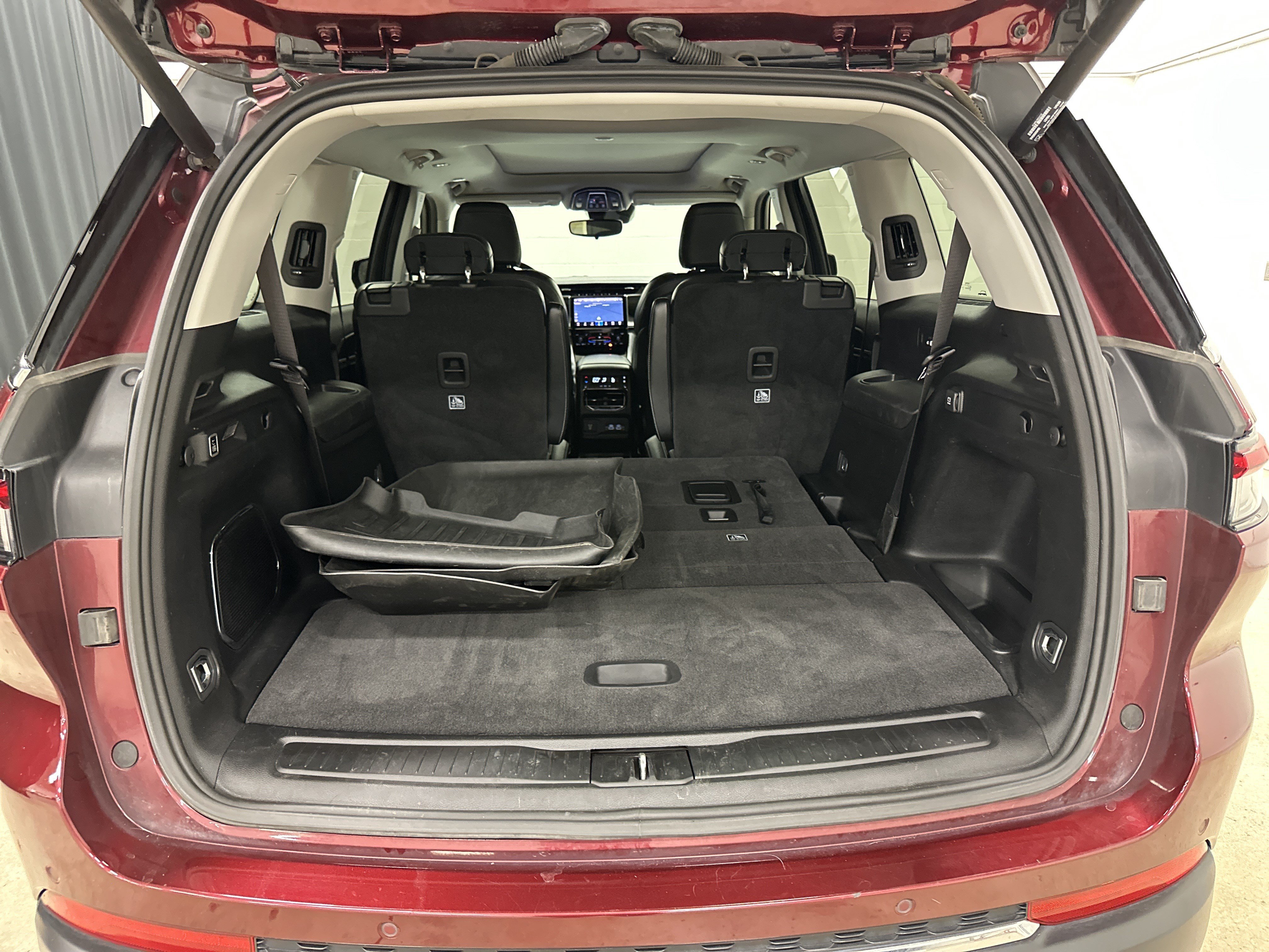 Used 2021 Jeep Grand Cherokee L Limited AWD/4WD image 33