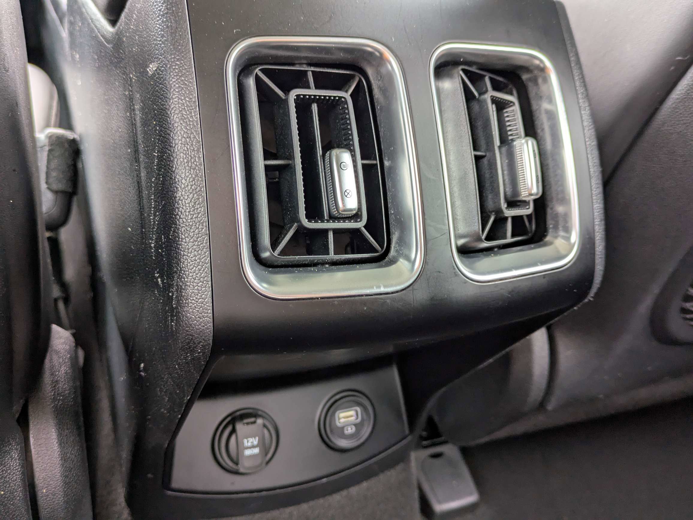 Certified 2022 Kia Sorento EX FWD image 18