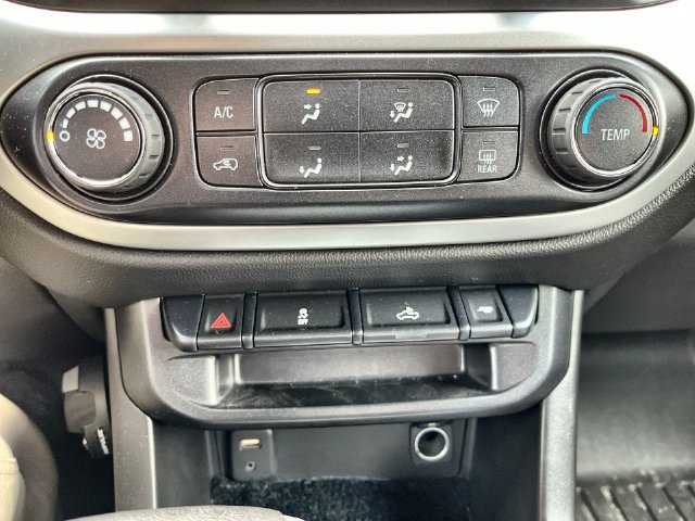 Used 2016 Chevrolet Colorado LT w/ LT Convenience Package AWD/4WD image 24
