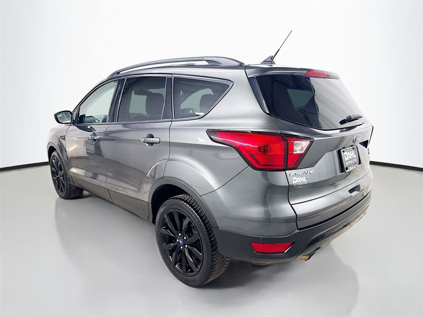 Used 2019 Ford Escape SE image 4