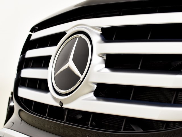 New 2026 Mercedes-Benz GLS 450 4MATIC image 4