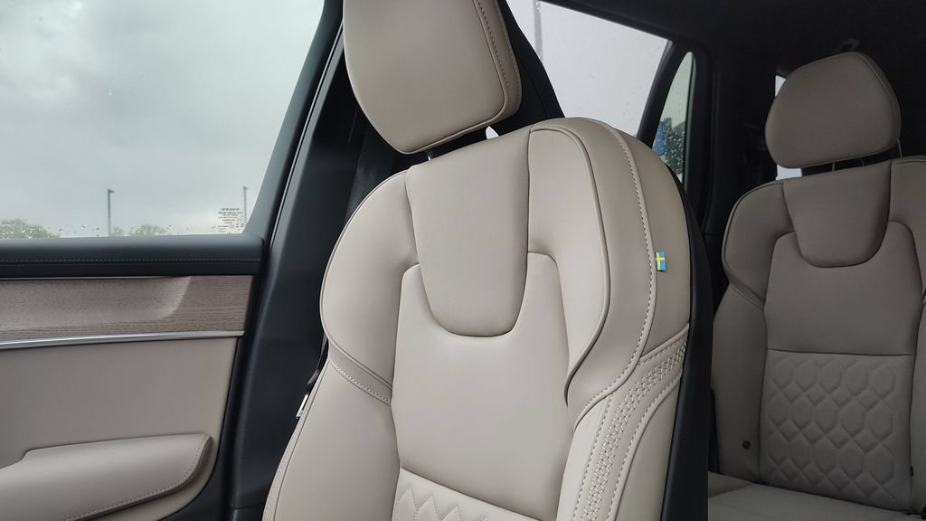 New 2026 Volvo XC90 B6 Plus AWD/4WD image 25