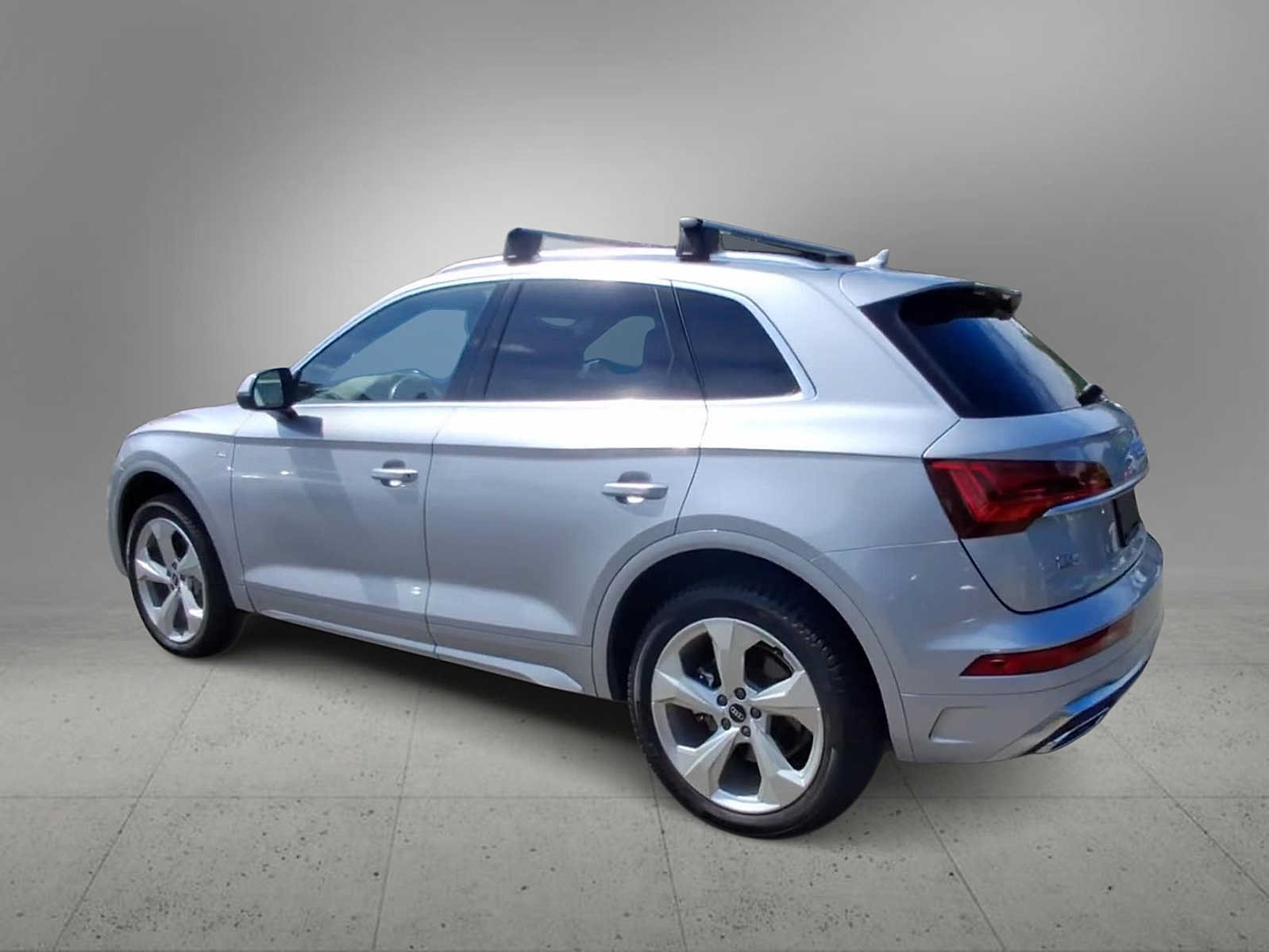 Used 2022 Audi Q5 2.0T Premium Plus w/ Premium Plus Package AWD/4WD image 6