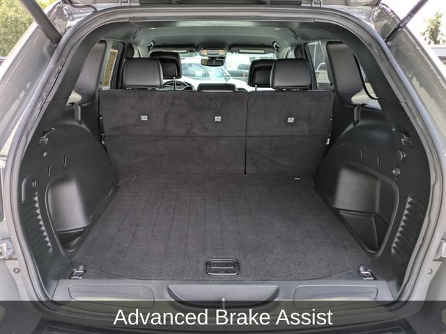 Used 2021 Jeep Grand Cherokee Laredo X RWD image 17