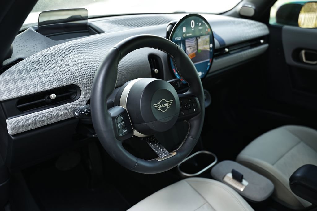Used 2025 MINI Cooper S FWD image 19