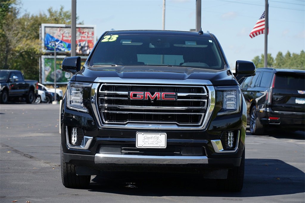 Used 2023 GMC Yukon XL SLT w/ SLT Luxury Package image 8