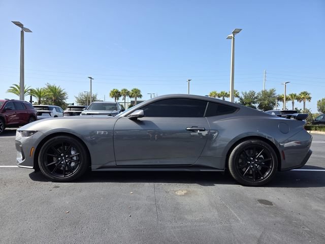Used 2026 Ford Mustang GT Premium RWD image 3