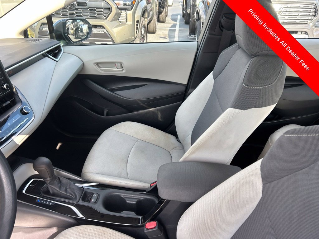 Used 2022 Toyota Corolla L FWD image 2