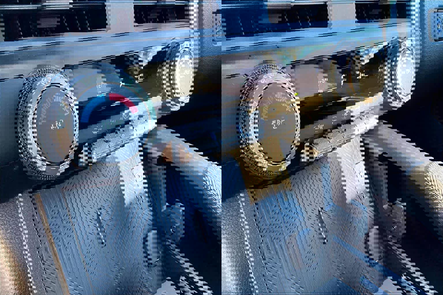 Used 2026 Toyota Tacoma SR5 image 33