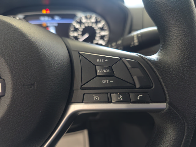Used 2024 Nissan Altima 2.5 SV FWD image 16