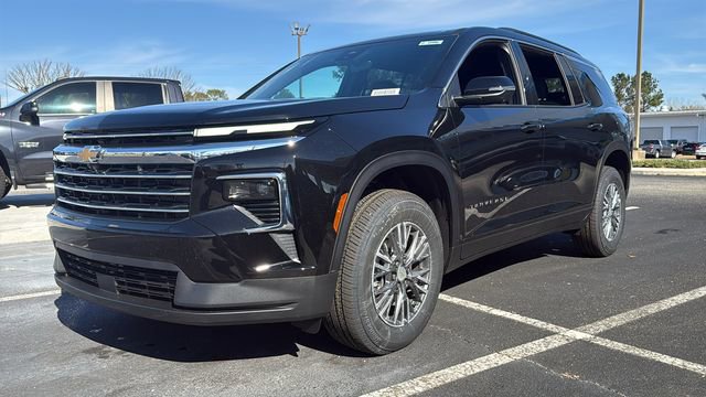 New 2026 Chevrolet Traverse LT w/ Driver Confidence Package FWD image 3