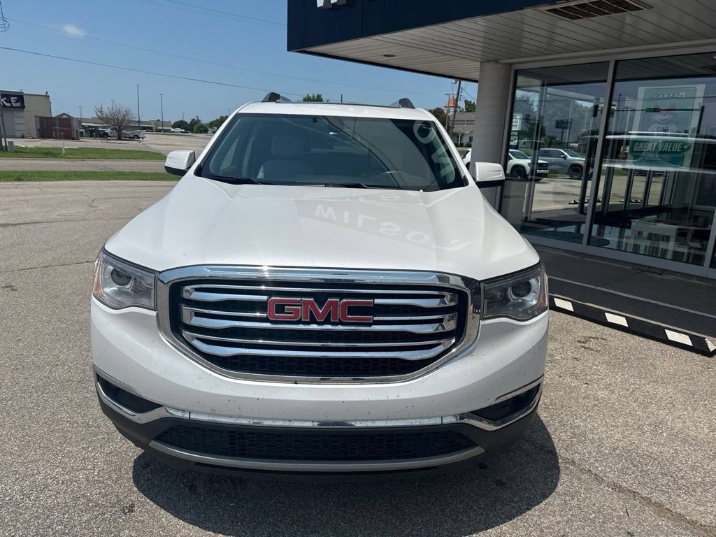 Used 2017 GMC Acadia SLT FWD image 2