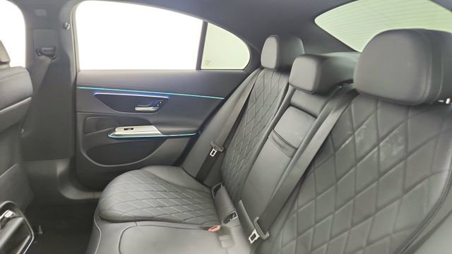 Used 2024 Mercedes-Benz E 450 4MATIC Sedan w/ Airmatic Package image 31