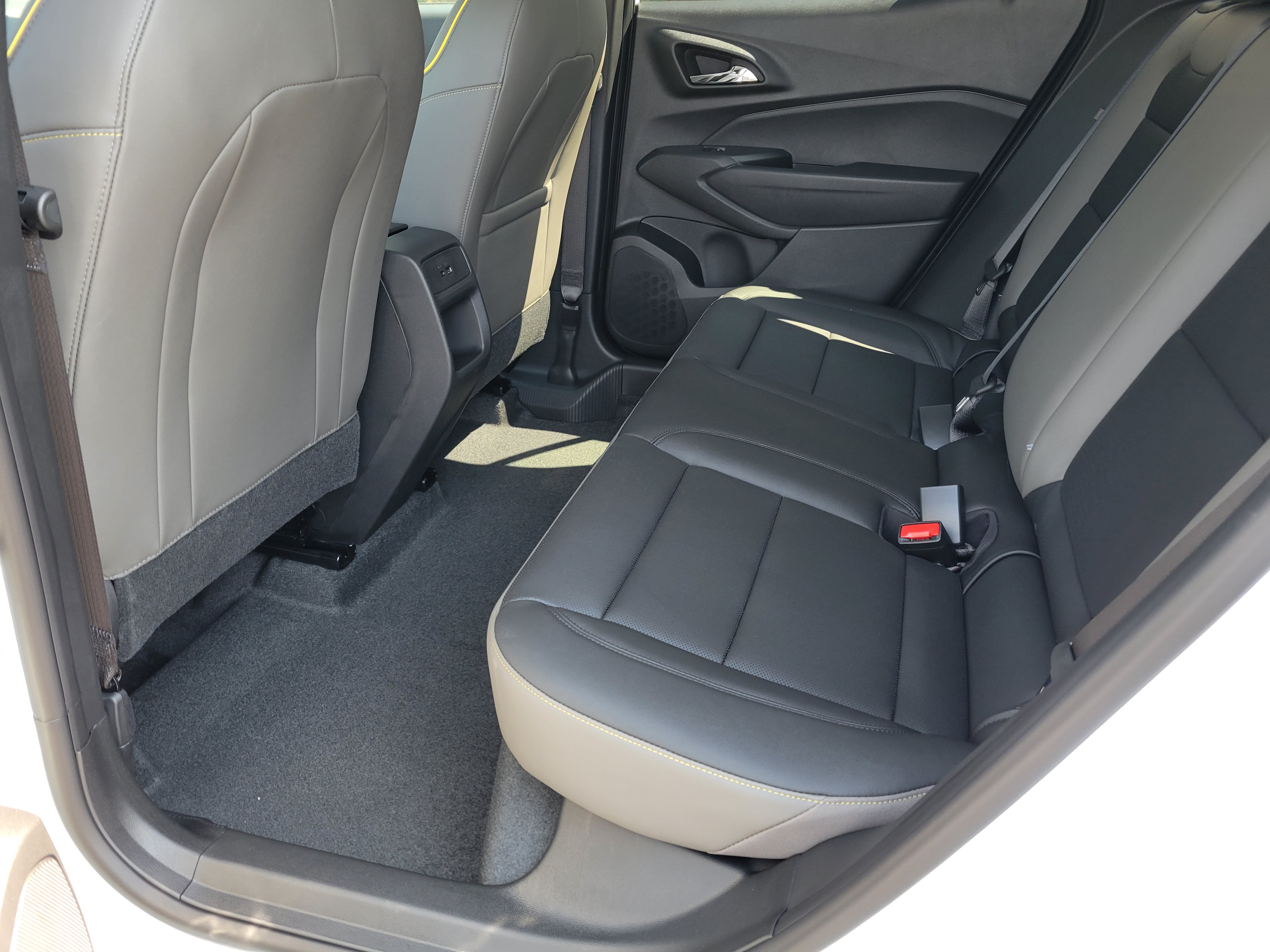New 2026 Chevrolet Trax ACTIV w/ Driver Confidence Package FWD image 29