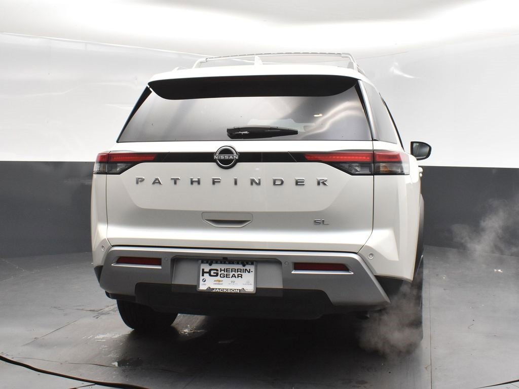 Used 2024 Nissan Pathfinder SL image 7
