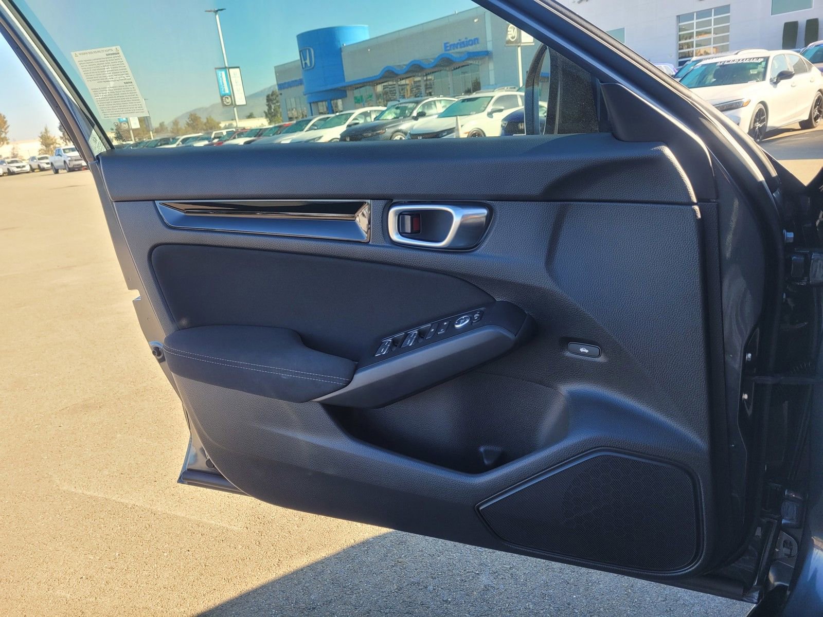 Used 2025 Honda Civic Sport image 15