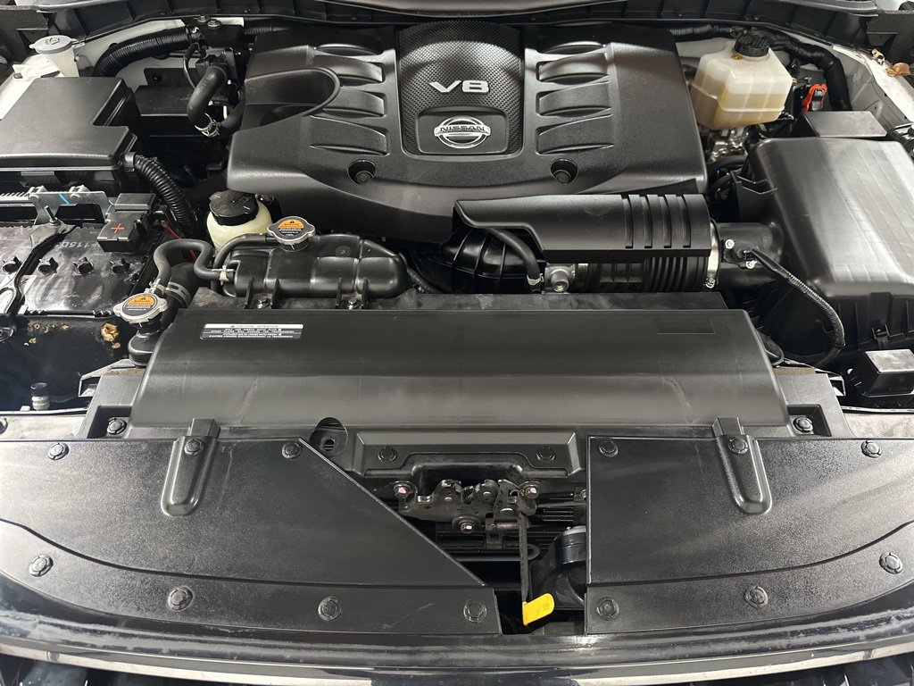 Used 2022 Nissan Armada SL w/ Captain's Chairs Package image 39