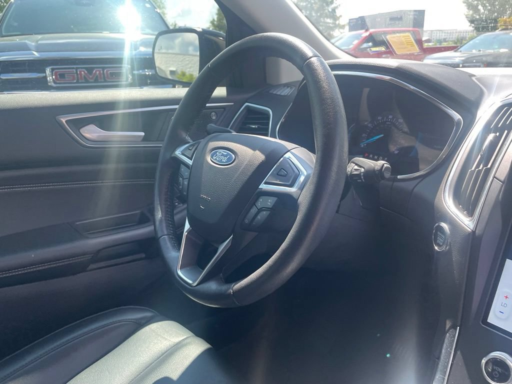 Used 2021 Ford Edge Titanium AWD/4WD image 28