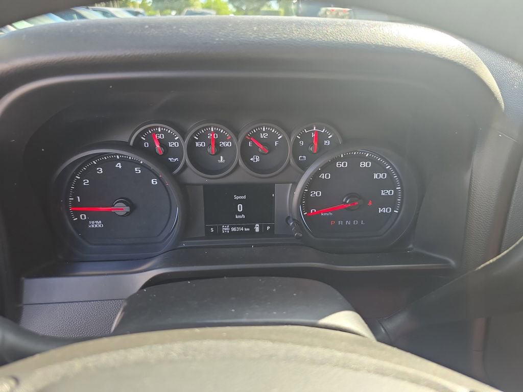 Used 2021 Chevrolet Silverado 2500 Custom w/ Custom Value Package image 18