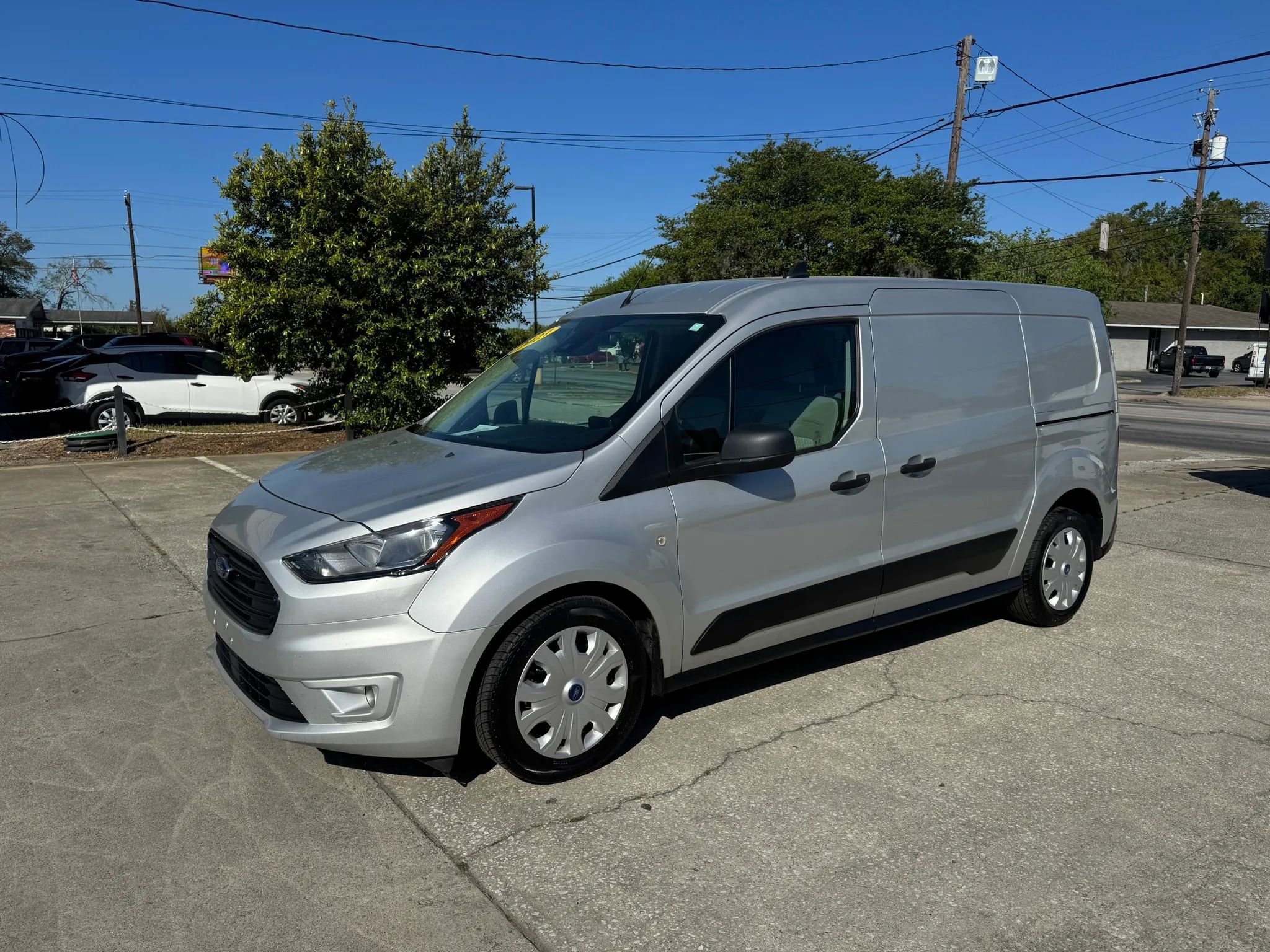 Used 2023 Ford Transit Connect XLT FWD image 5