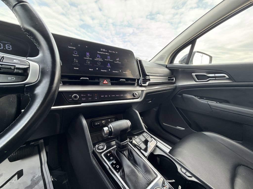 Used 2023 Kia Sportage EX image 19