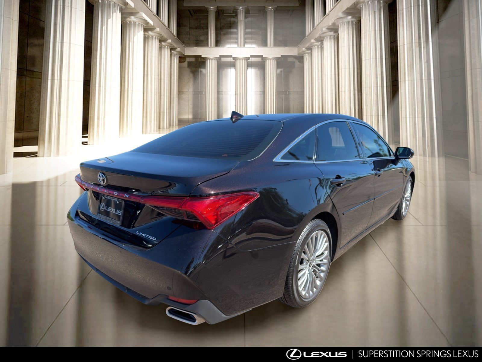 Used 2021 Toyota Avalon Limited w/ Advanced Safety Package FWD image 4