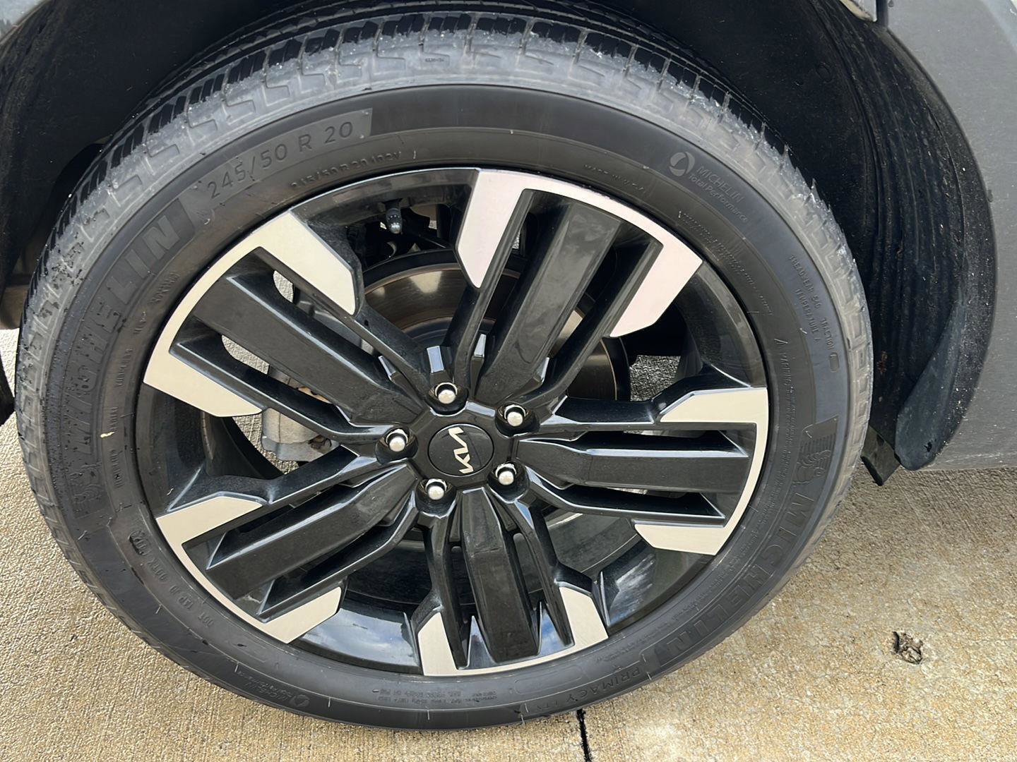 Used 2024 Kia Telluride SX image 27