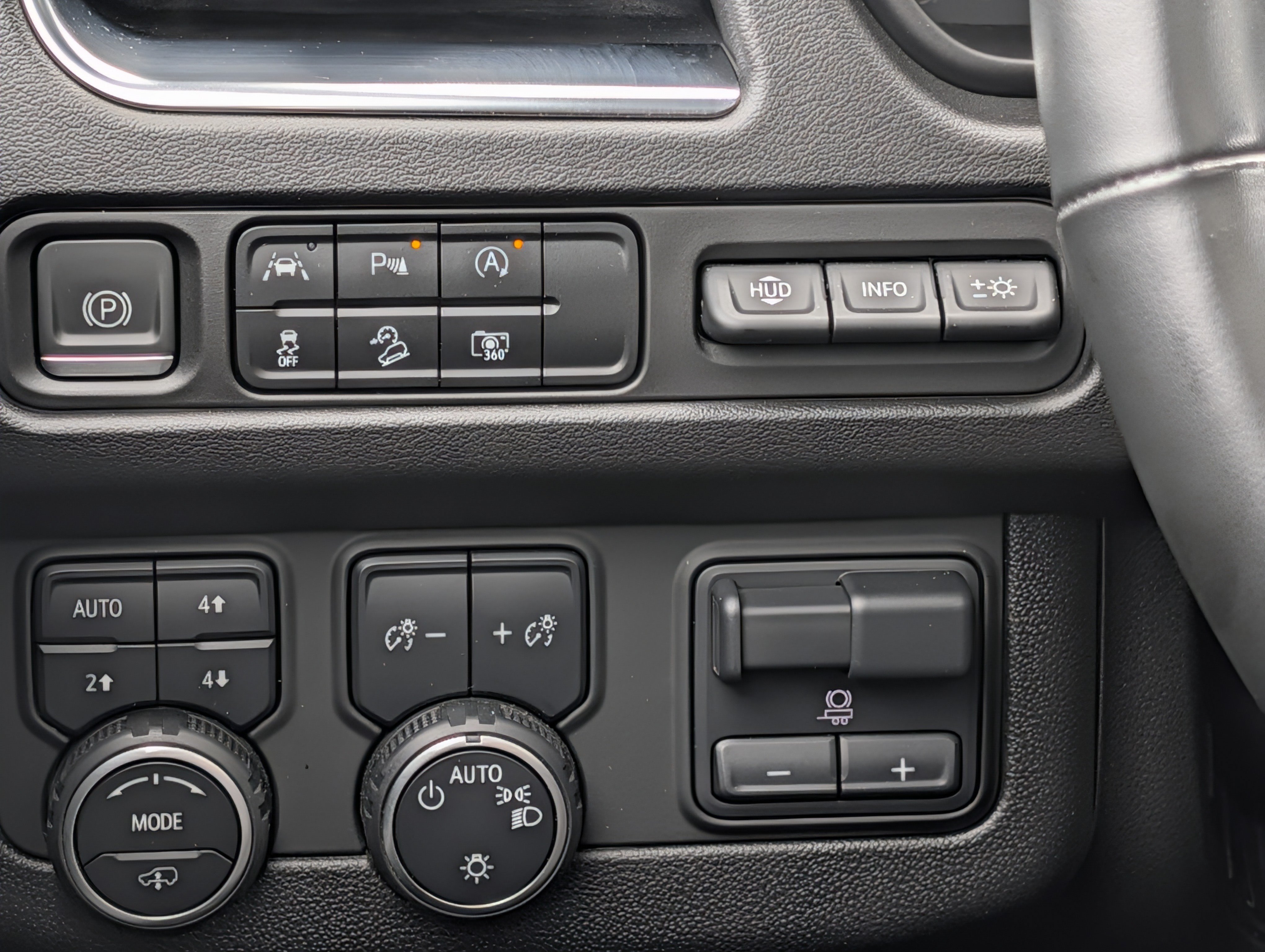 Used 2023 Chevrolet Suburban High Country w/ LPO, Illumination Package AWD/4WD image 26