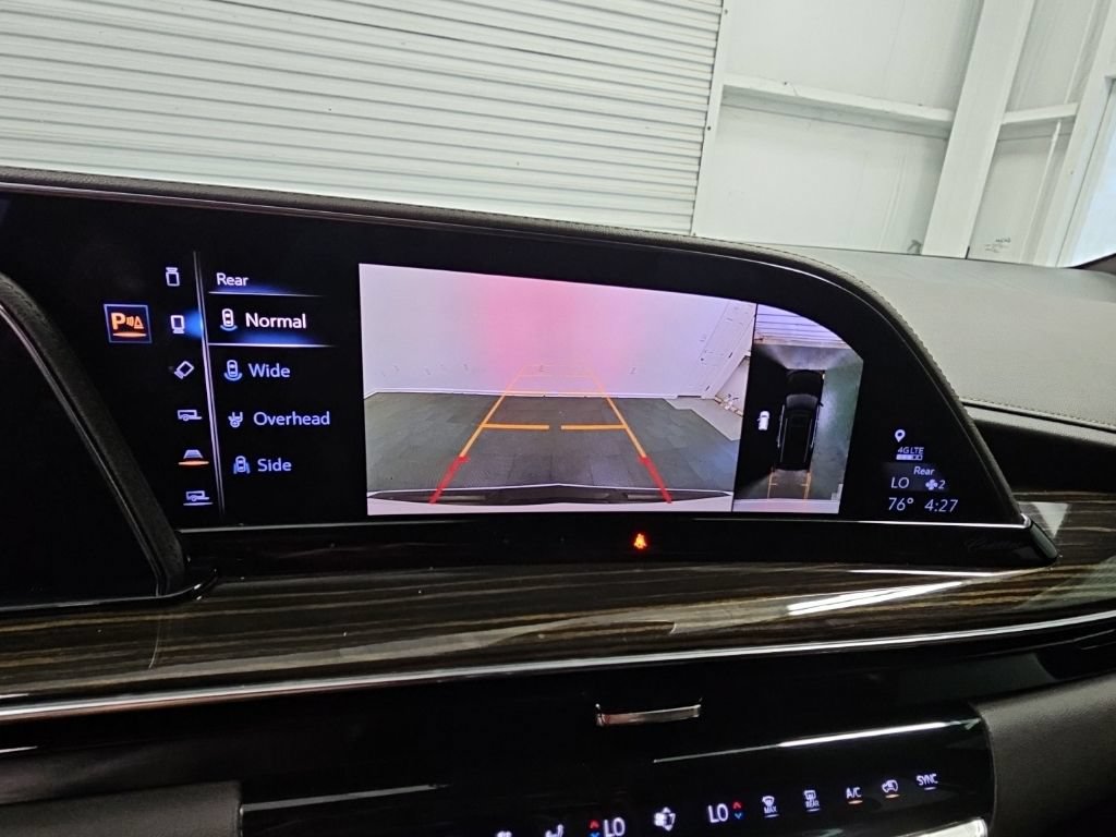Used 2022 Cadillac Escalade Premium Luxury w/ Performance Package AWD/4WD image 18