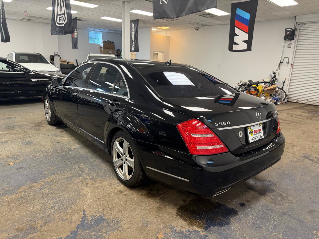 Used 2010 Mercedes-Benz S 550 4MATIC image 8