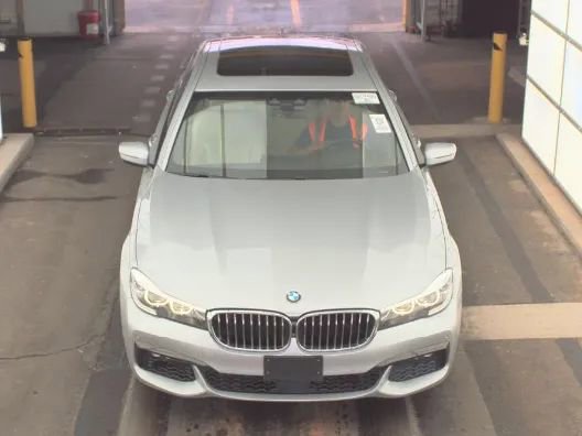 Used 2017 BMW 740i xDrive image 2