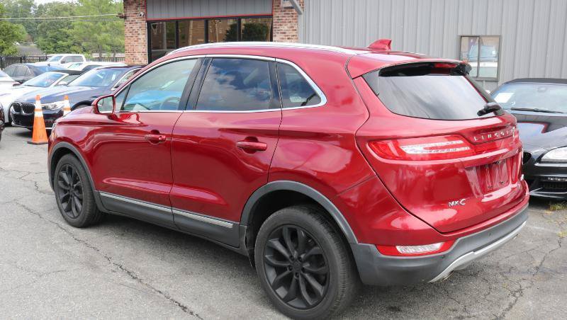 Used 2017 Lincoln MKC Select w/ Lincoln MKC Climate Package FWD image 5