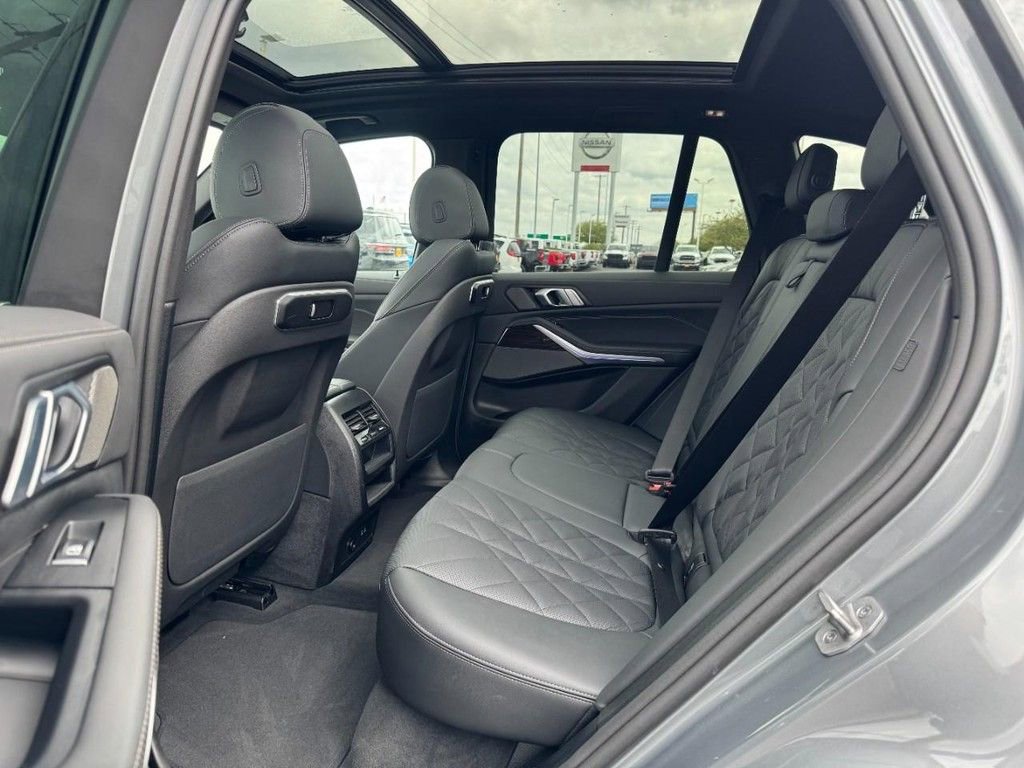 Used 2026 BMW X5 xDrive40i image 10