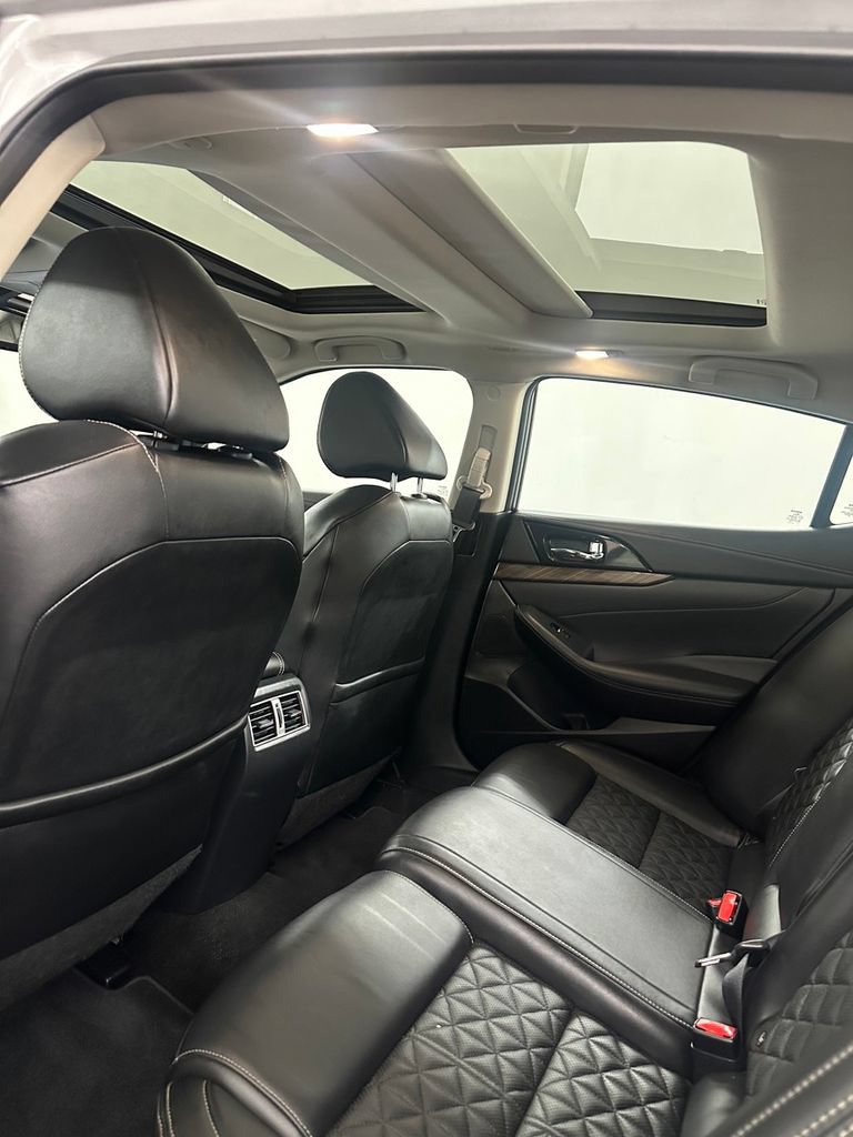 Used 2017 Nissan Maxima Platinum FWD image 24