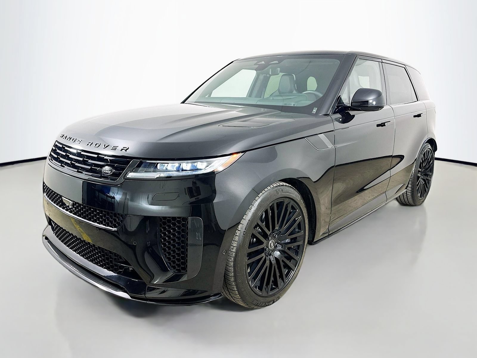 Used 2024 Land Rover Range Rover Sport