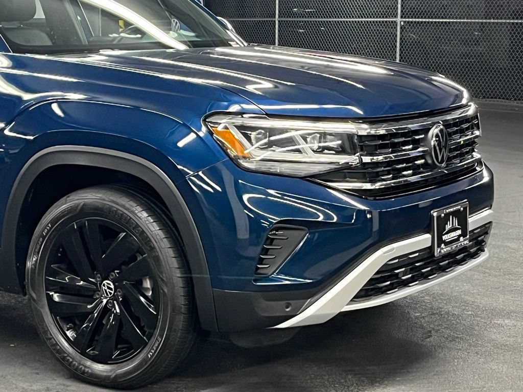 Certified 2023 Volkswagen Atlas Cross Sport SE w/ Black Wheel Package AWD/4WD image 42